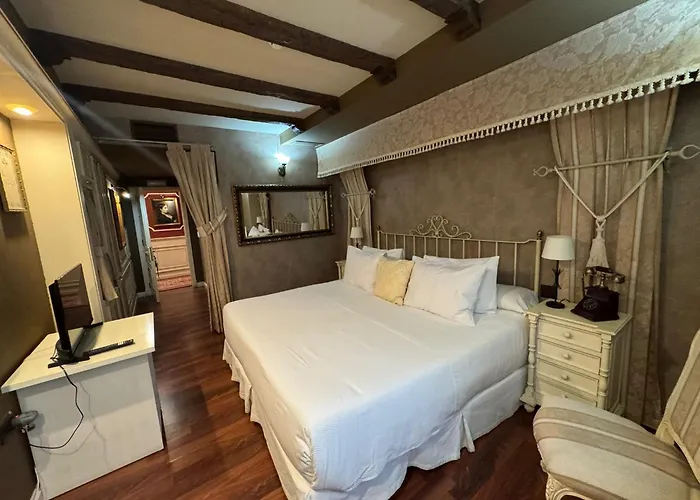 Hotel Masia De Lacy