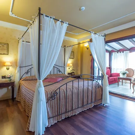 Hotel Masia De Lacy 4*