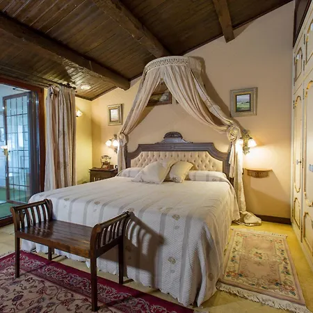 Masia De Lacy Hotel 4*