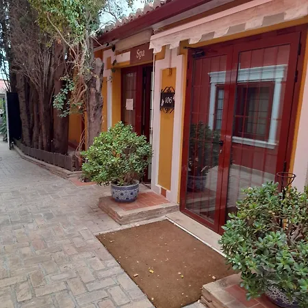 Hotel Masia De Lacy